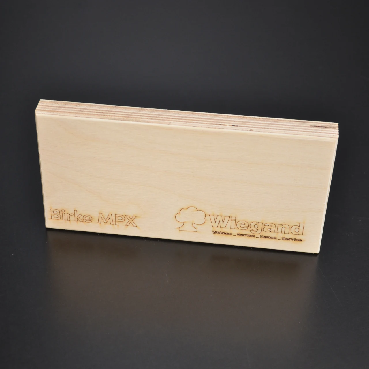 Mustertafel Multiplexplatte Birke im Onlineshop der Holz-Wiegand GmbH in Würzburg